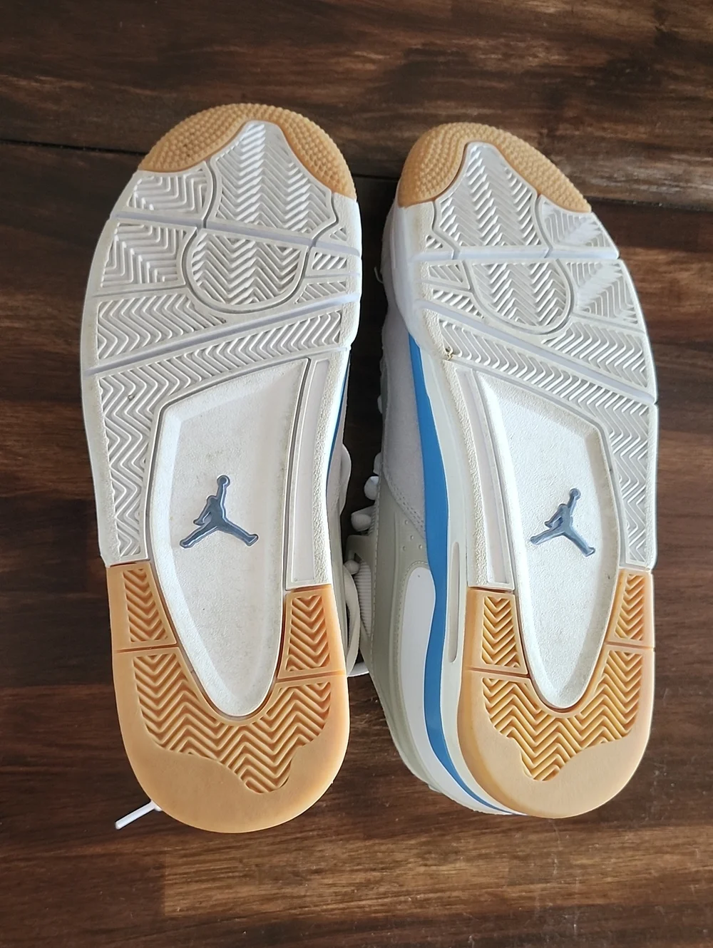 Jordan 4 RM Size 11 White, Neutral Grey University Blue Accents Very Good Used